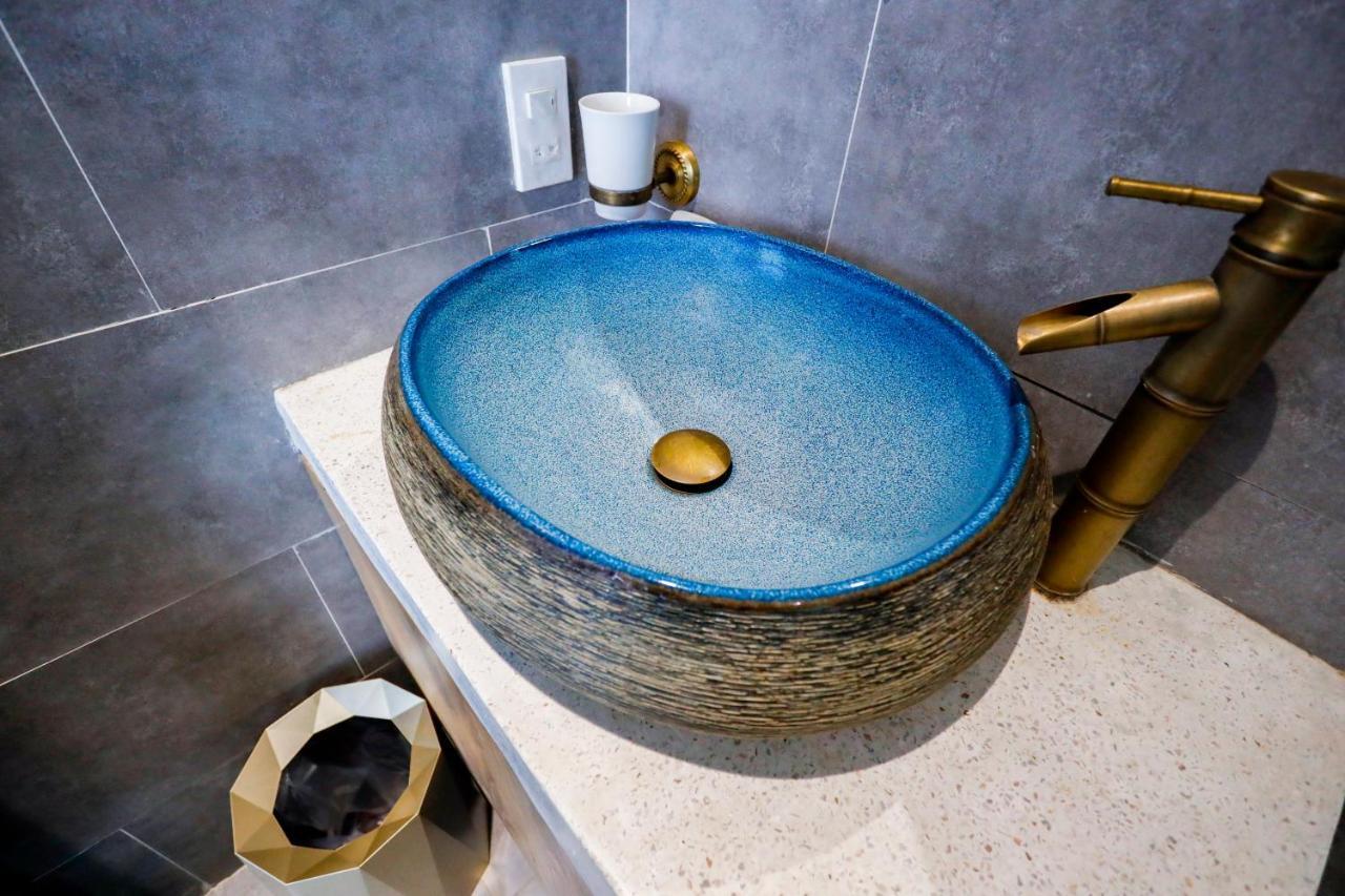 To Vo Hostel フエ エクステリア 写真
